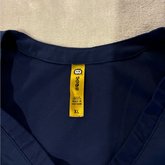 Navy Blue Scrub Set - Picture 3 of 6